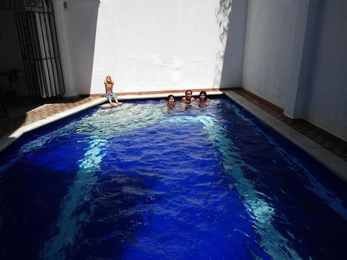 Casa Impacto - Limonar Hostal