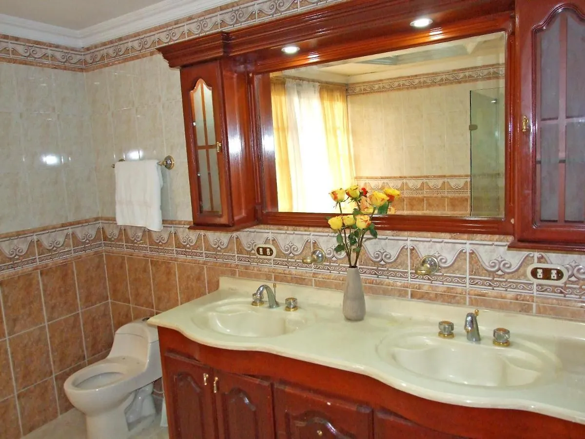 Casa Impacto - Limonar 0*, Cali Colombia